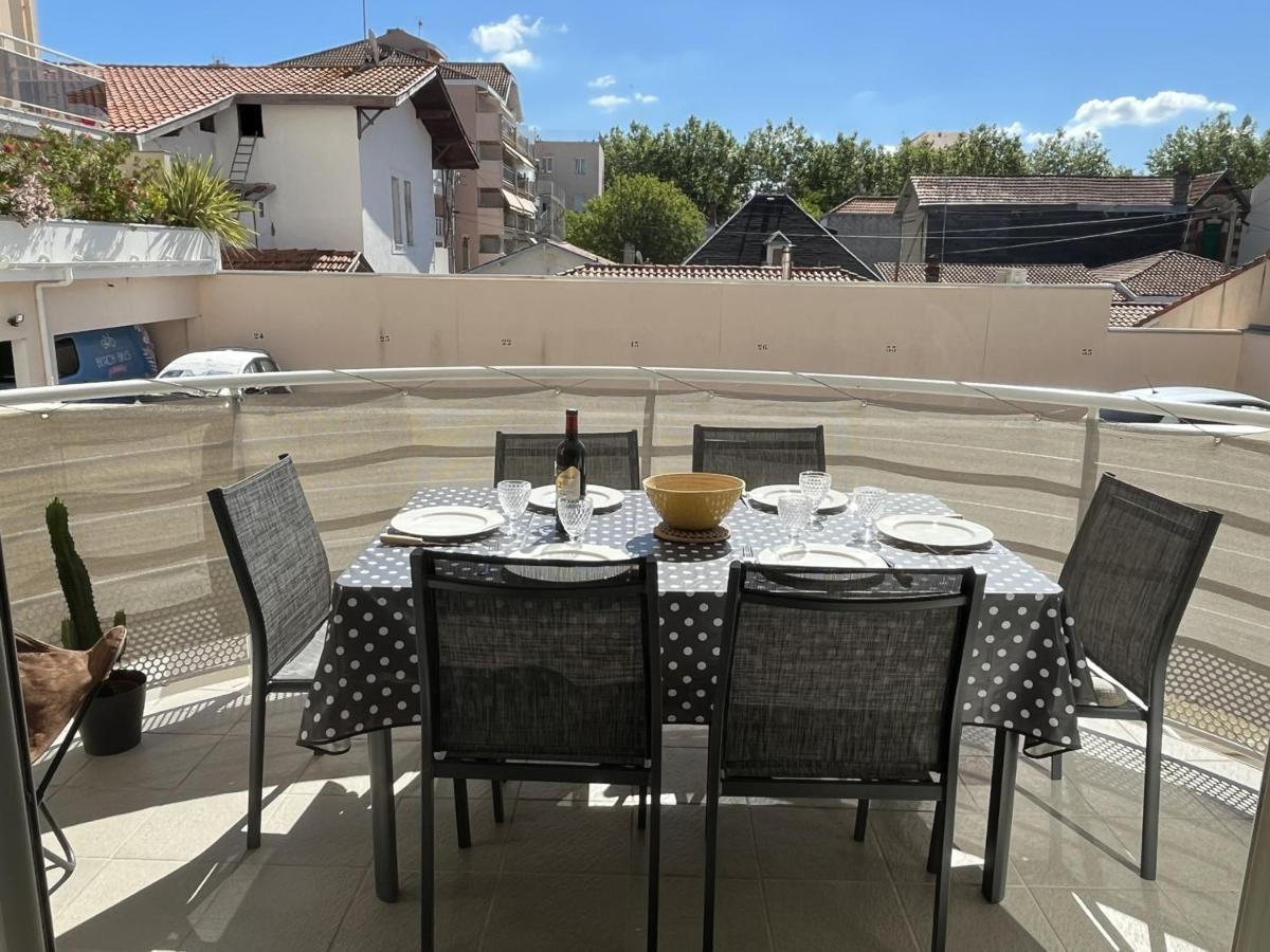 T3 En Centre D'Arcachon, 2 Min Plage, 5 Min Gare, Balcon, Parking Securise, Wifi, Menage Inclus - Fr-1-374-193 Exterior foto